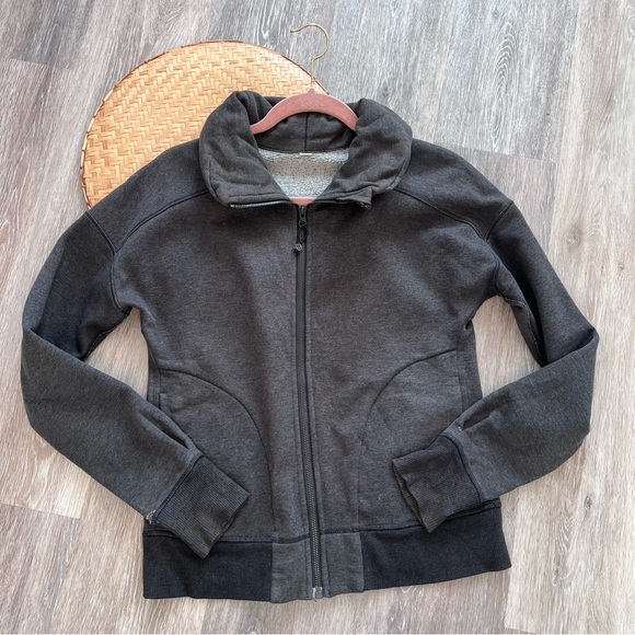 Lululemon gray hug‎ it out jacket - Picture 1 of 8